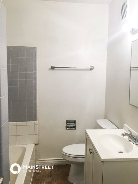 Building Photo - 3434 E Polk St