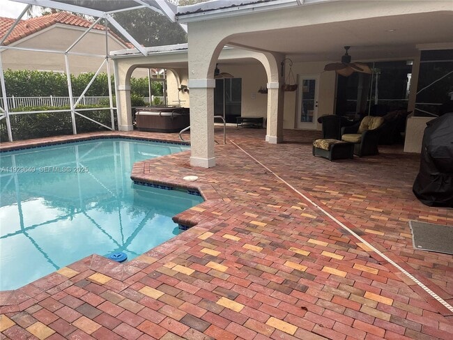 Building Photo - 123 Victorian Ln