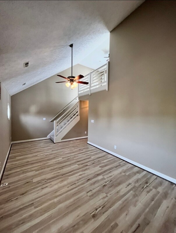 Building Photo - 367 Mainsail Dr