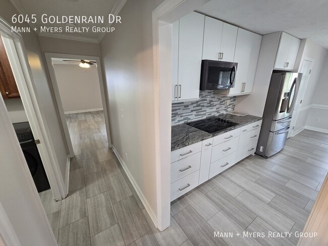 Building Photo - 6045 Goldenrain Dr