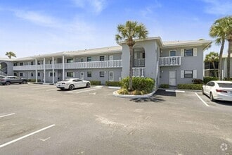 Building Photo - Come enjoy the best of Cocoa Beach!