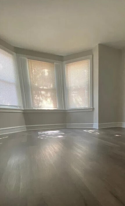 Building Photo - 2507 S Dewey St