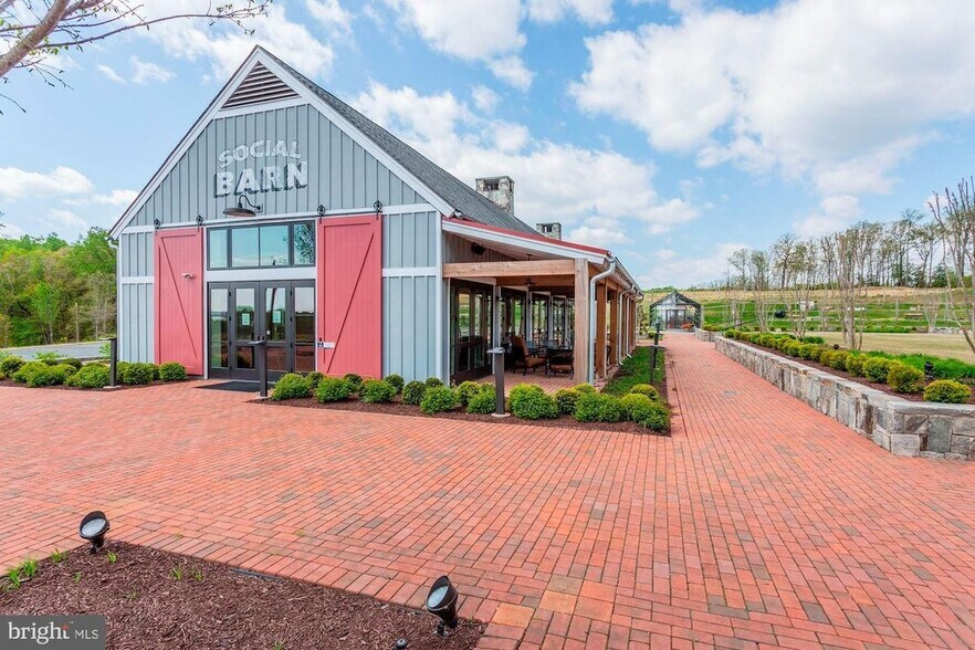 Building Photo - 18093 Red Mulberry Rd