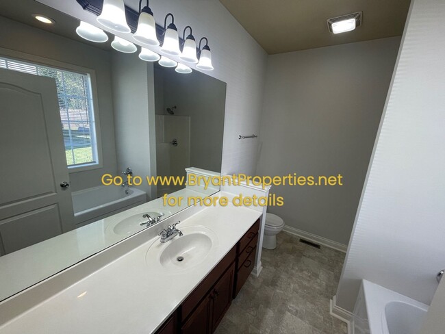 Building Photo - Gallatin - 3 Bedrooms 2 Baths