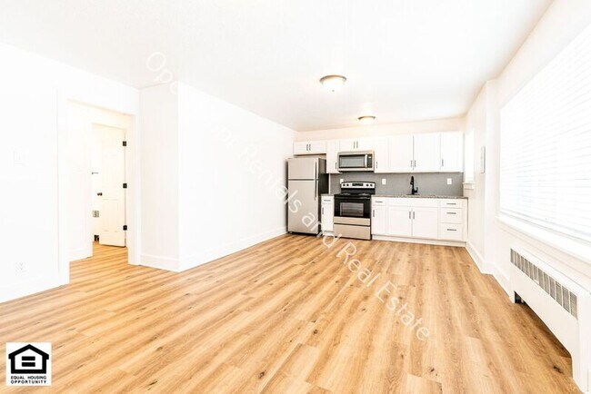 Building Photo - 1823 Griswold Dr