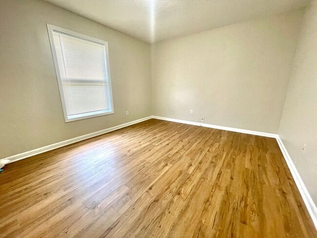 Building Photo - 2BR - Apartment in Knoxville - Ferd Hickey Rd
