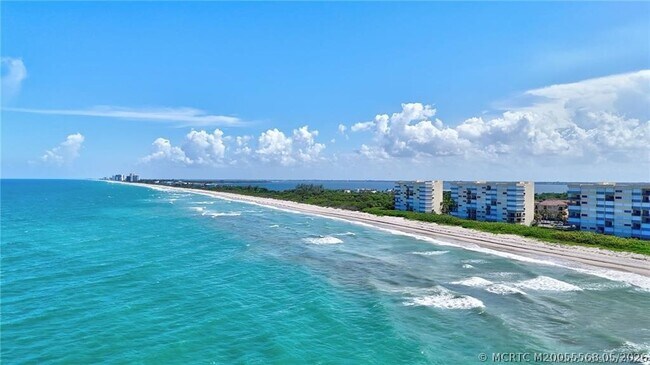 Building Photo - 7440 S Ocean Dr