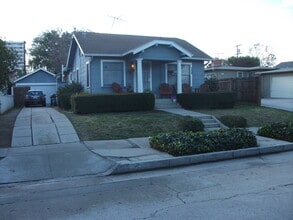 Building Photo - 665F