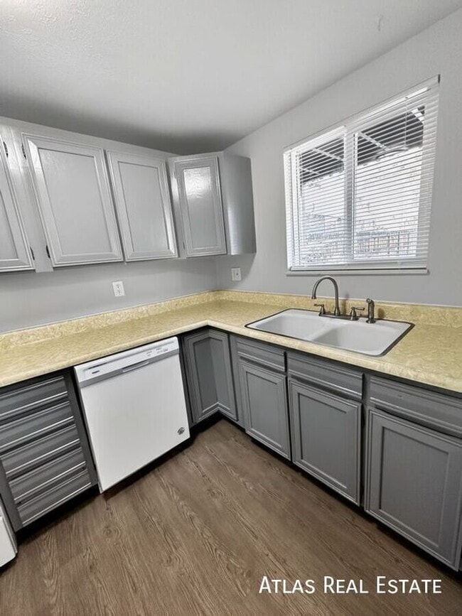 Building Photo - 461 El Paso Blvd