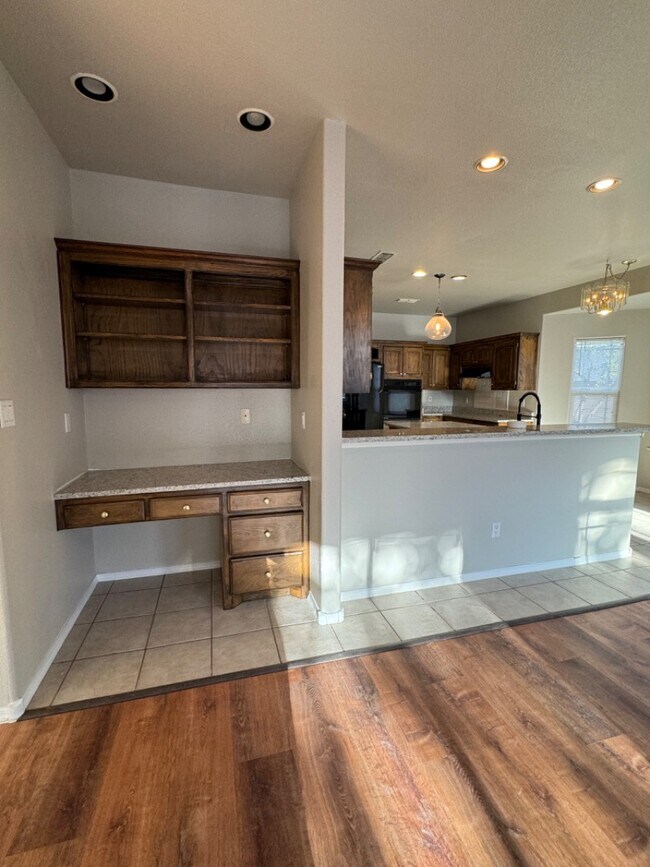 Building Photo - 10459 Chandler Dr NW