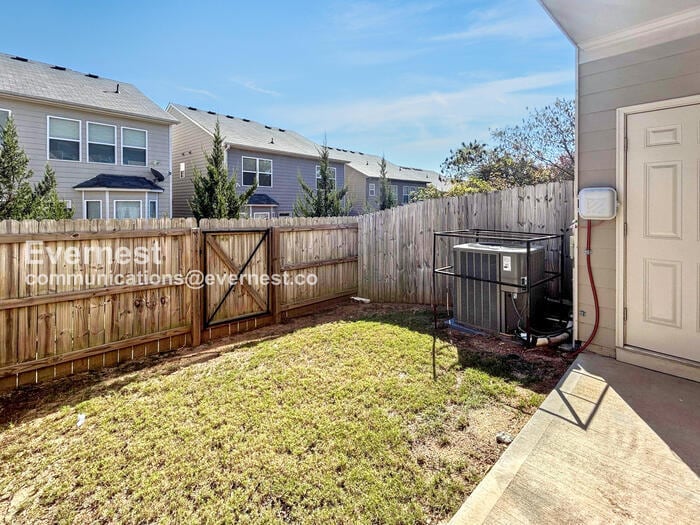 Building Photo - 911 Ambient Way