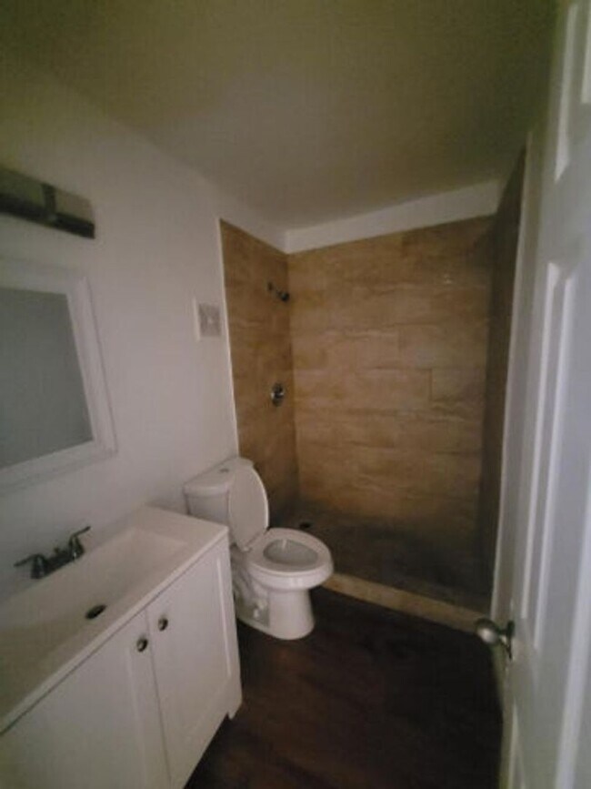 Building Photo - 103 Riverside Drive 4, Coral Springs, FL 3...