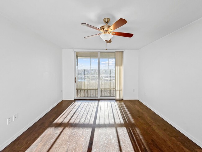 Building Photo - Prime Clearwater Condo for Rent at Crystal Bay - 1bed | 1 bath