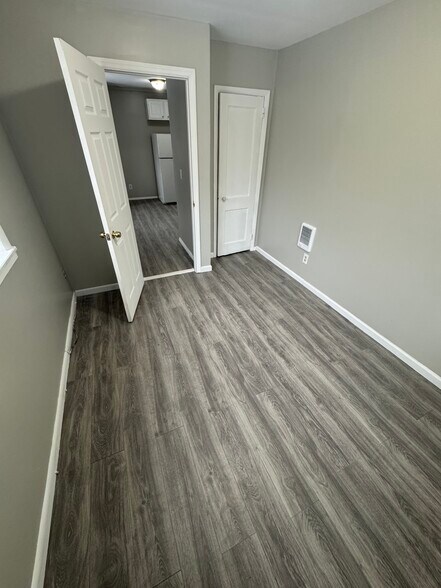 Building Photo - 19 Dillon Rd