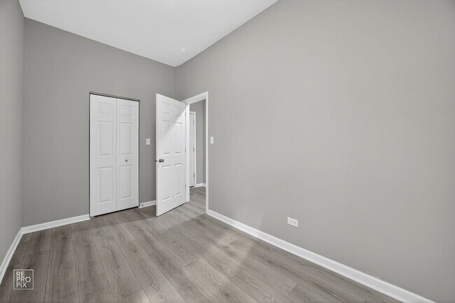 Building Photo - 5344 S Aberdeen St