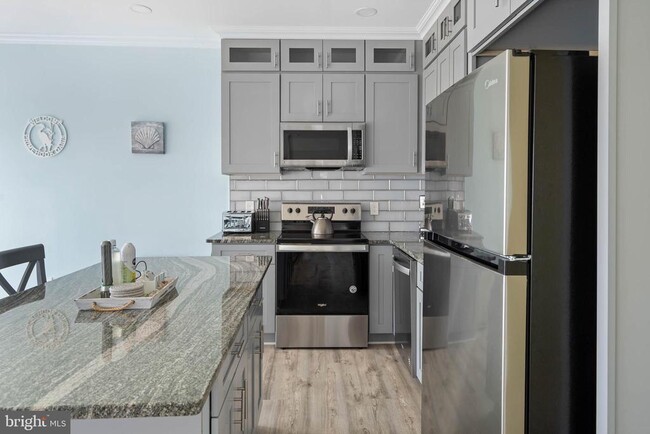 Building Photo - 29331 Clifton Shores Dr