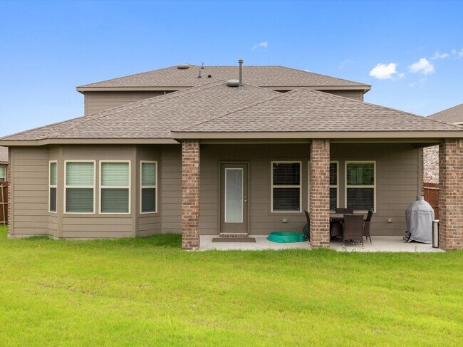 Building Photo - 3836 Fletcher Wy