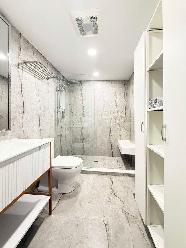 Building Photo - 3103 N Wilshire Ln