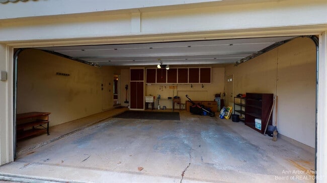 Building Photo - 2235 Prairie St