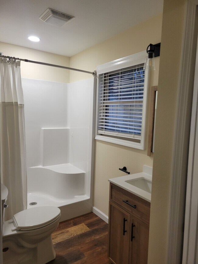 Building Photo - 1443 Moody Farm Rd