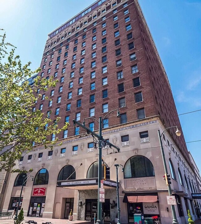 Building Photo - 109 N Main St