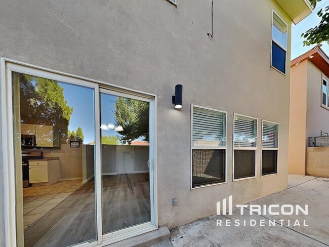 Building Photo - 4244 Altura Mesa Ln NE