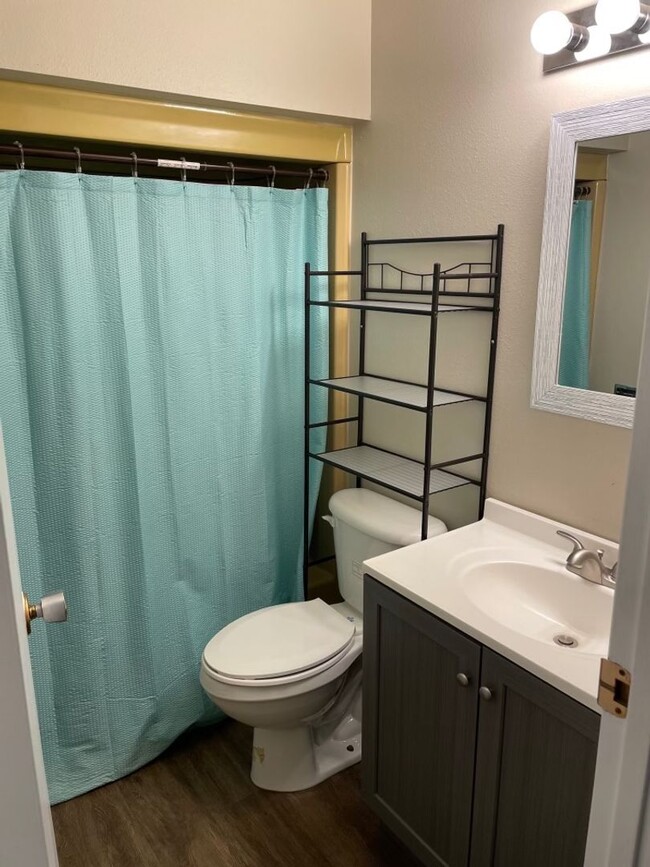 Building Photo - 16 N 4th St