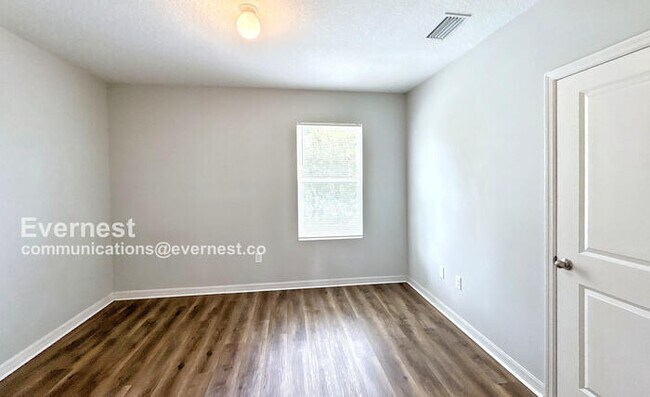Building Photo - 5006 Willow Breeze Wy