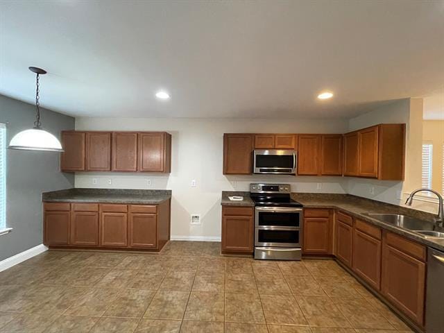 Building Photo - 804 White Fields Way