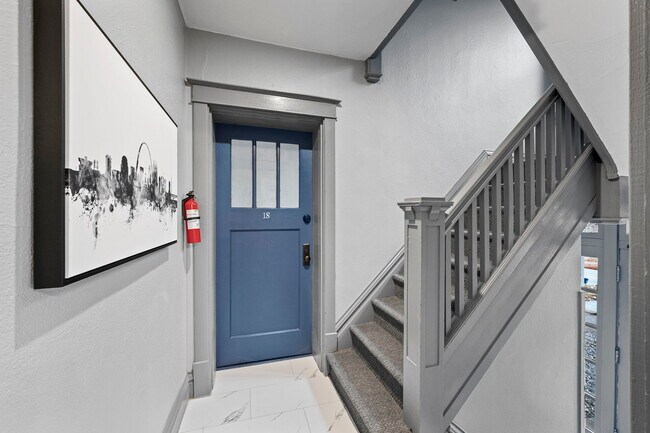 Building Photo - 1514-1518-1518 McCausland Ave