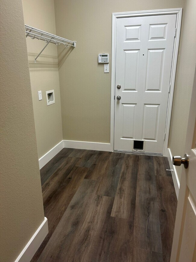 Building Photo - 20922 Barbons Heath Ct