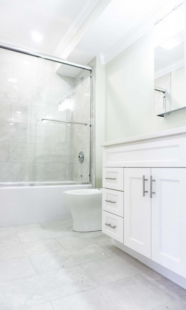 Building Photo - 3.0 bedroom in Somerville Massachusetts 02143