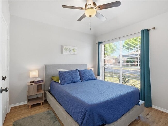 Building Photo - 1316 Pelham Ln