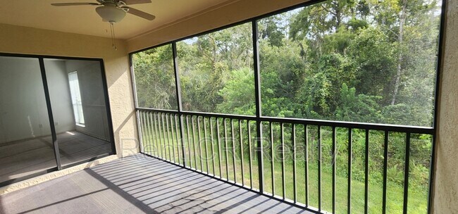 Building Photo - 1801 E Lake Rd S