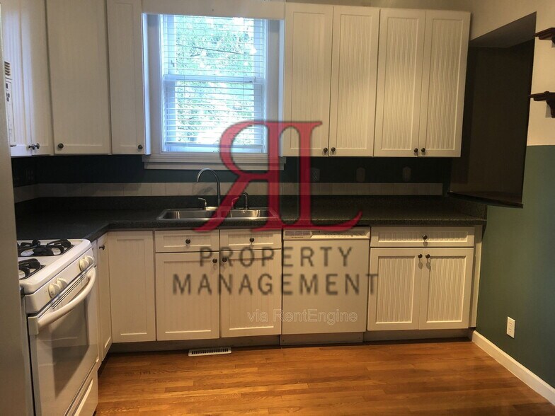 Building Photo - 80 E Whittier St