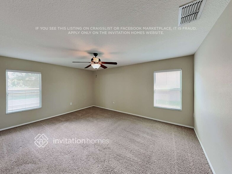 Building Photo - 240 Star Shell Dr