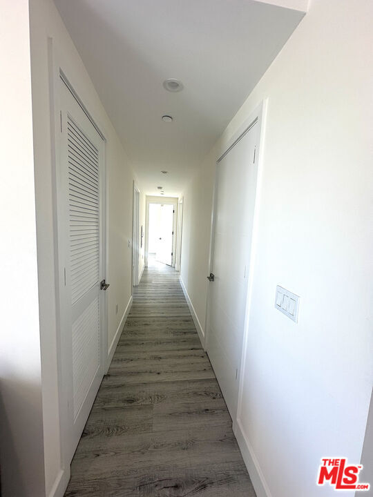 Building Photo - 1237 S Holt Ave