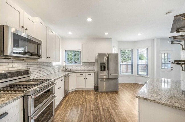 Primary Photo - 2507 Eastwood Ln