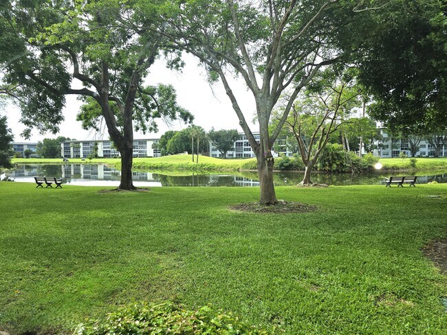 Building Photo - 3403 Bimini Ln