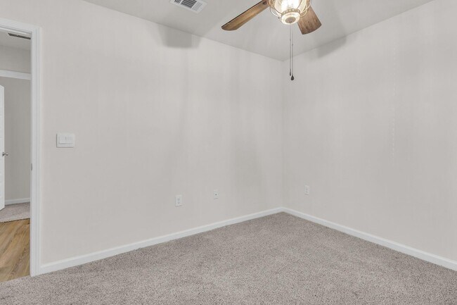 Building Photo - 3021 Jane Ln