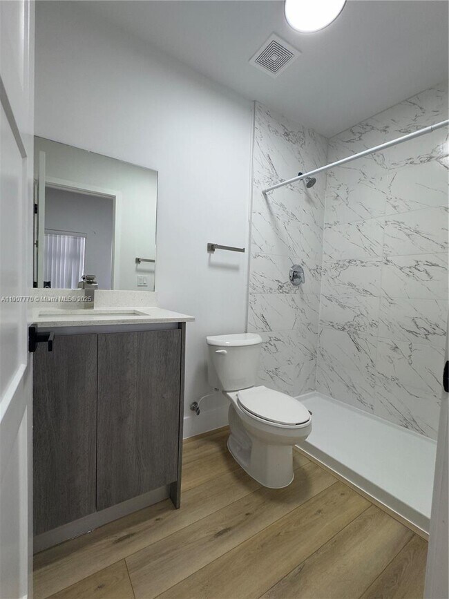 Building Photo - 1534 NW 1st St