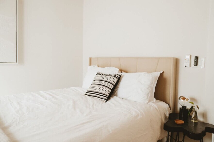 Building Photo - 514 Hook St