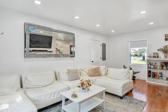 Building Photo - 159 Southside Ave