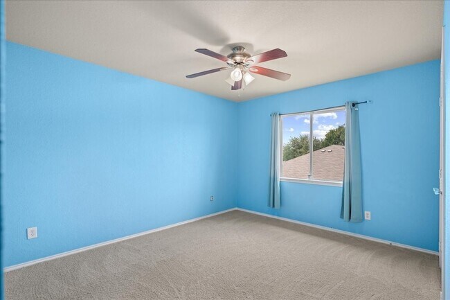 Building Photo - 1223 Mallard Creek Dr