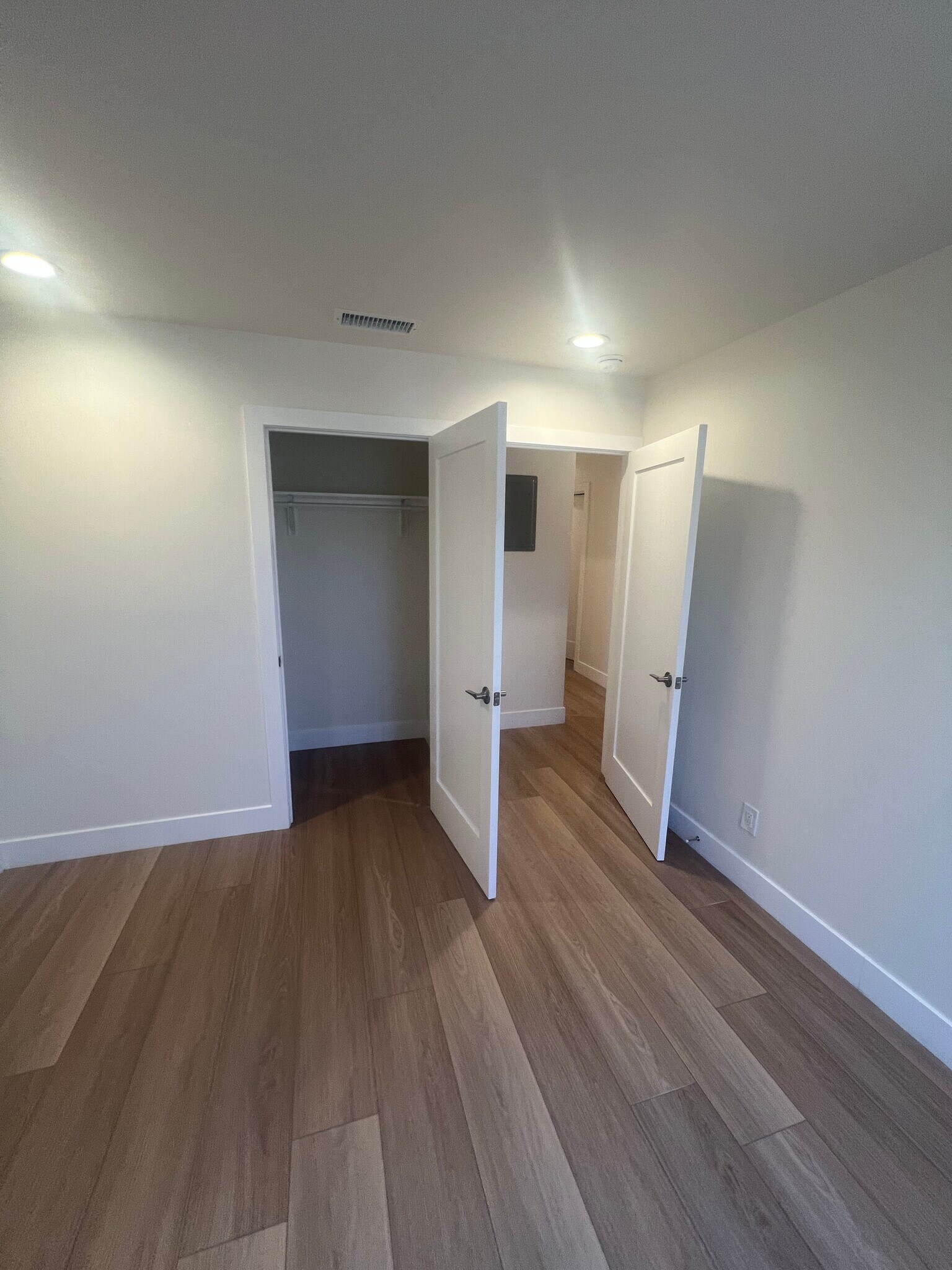 Building Photo - 266 Witmer St