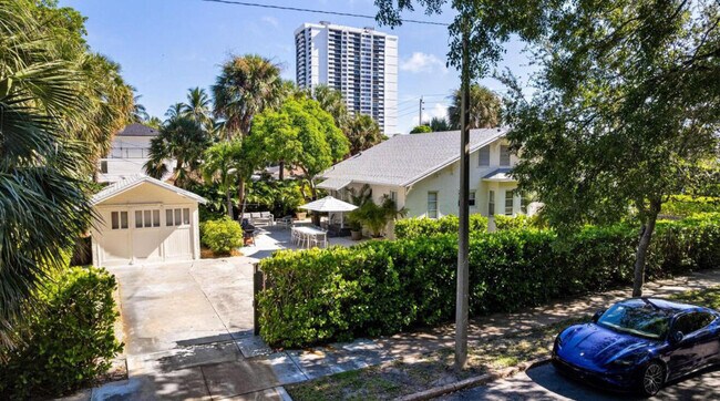 Building Photo - 5301 N Flagler Dr