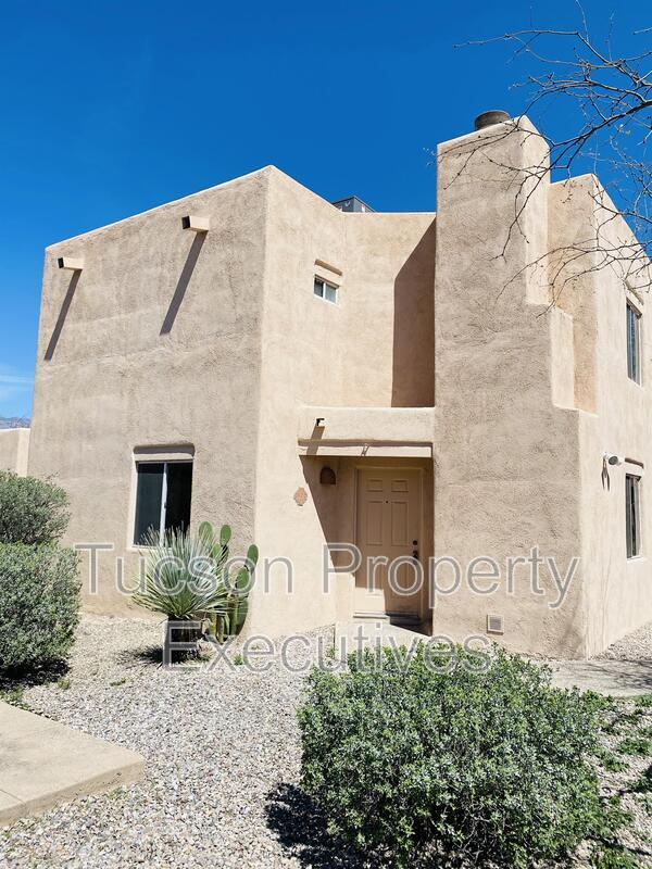 Building Photo - 3319 E Presidio Rd