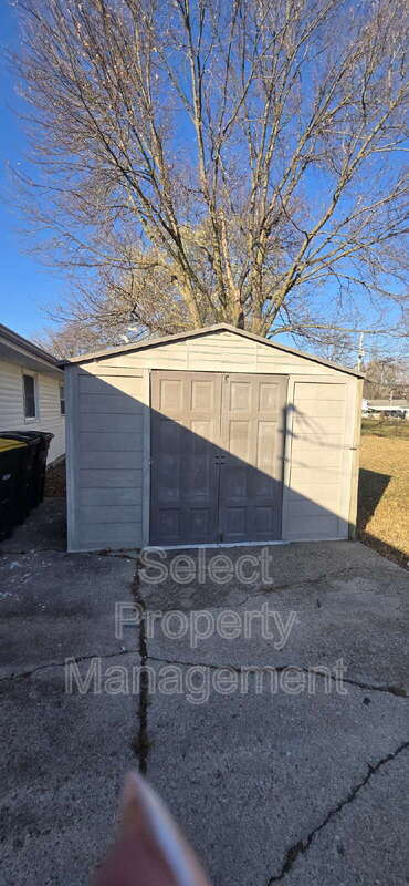 Building Photo - 3914 Maplecrest Rd