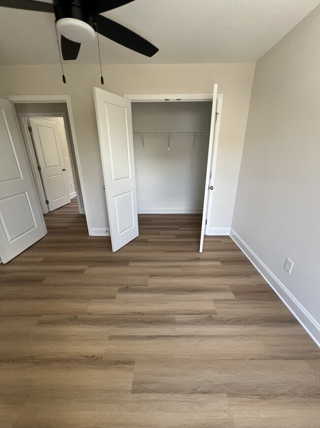 Building Photo - 1310 E 36th St