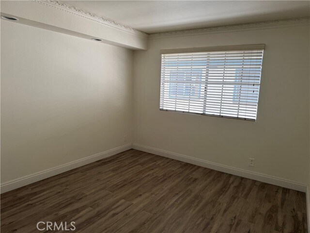 Building Photo - 406 E California Ave